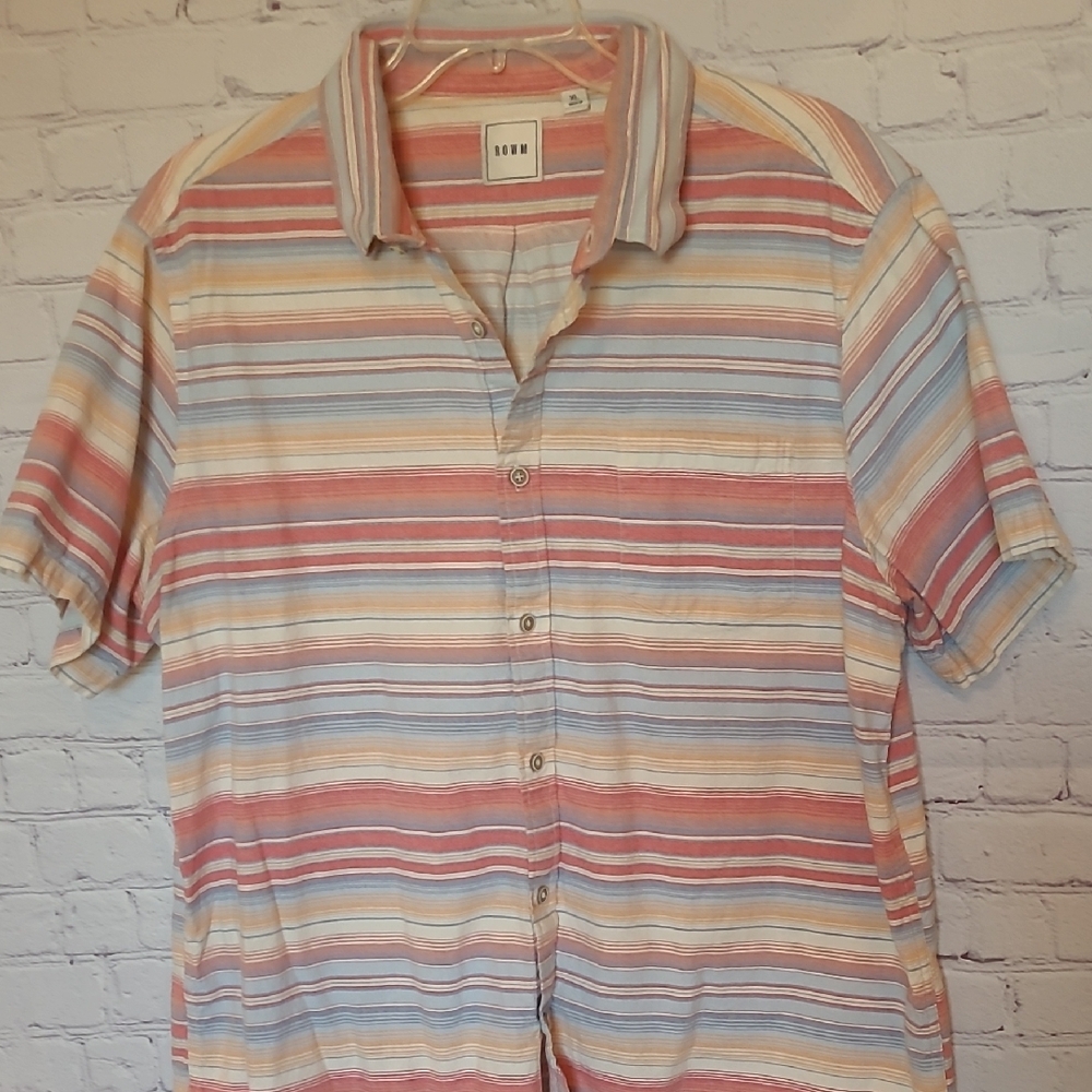 Men's ROWM Size XL Striped Button Down Shirt Short Sleeve
